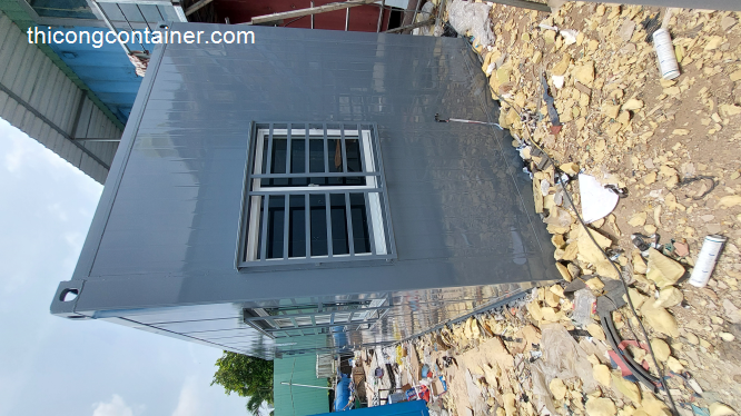 Nhà container 20 feet xám bóng có wc, điện, đèn, quạt đầy đủ tiện nghi-1